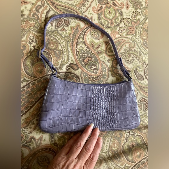 New! Xpress mini bag in Lavender. Genuine Leather. - Picture 5 of 5